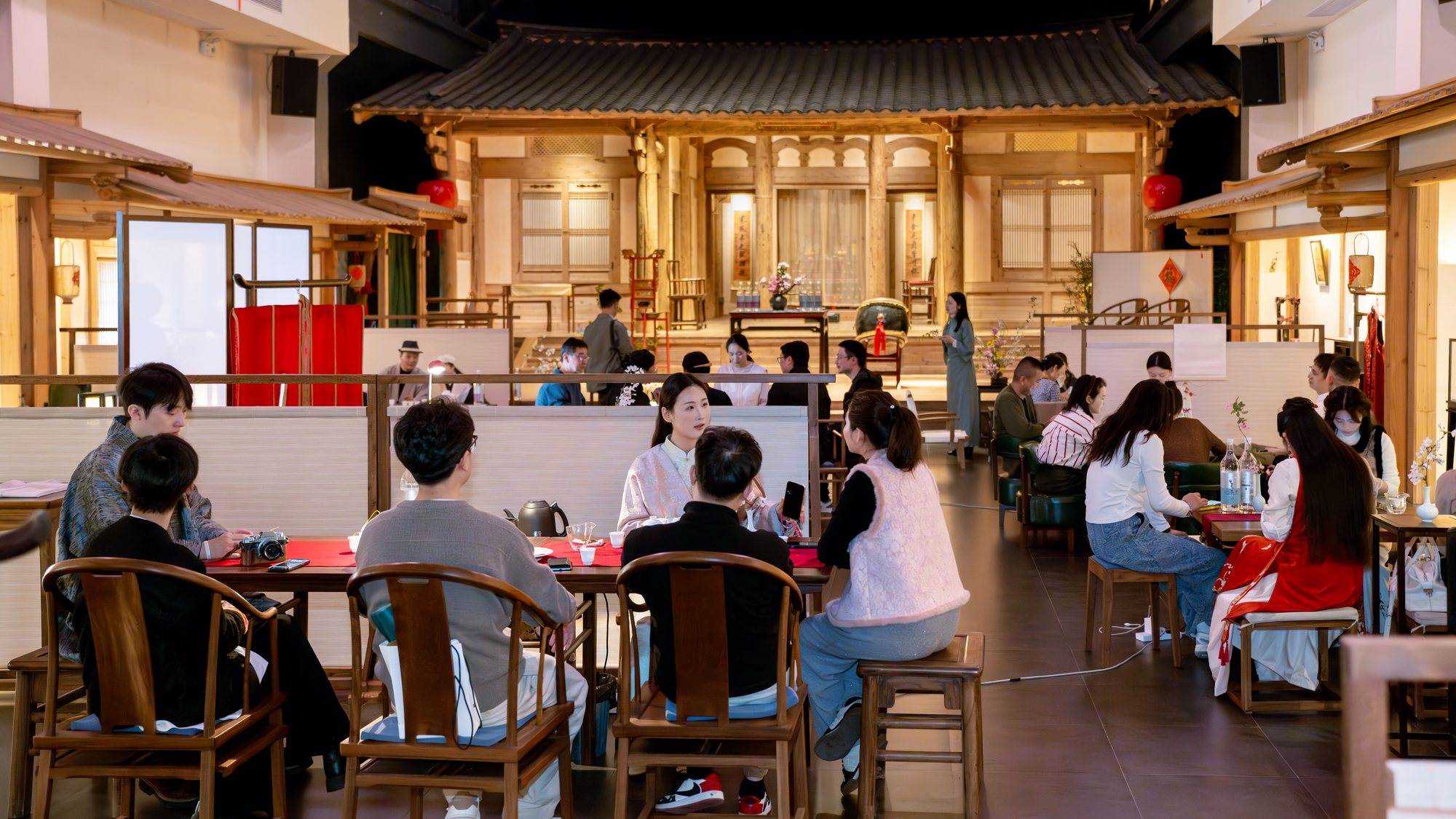 六山合一 品鉴会现场